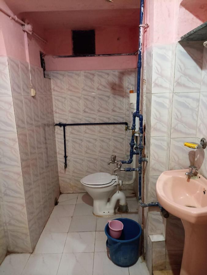 Brown Bread Bakery Guest House Varanasi Exterior foto
