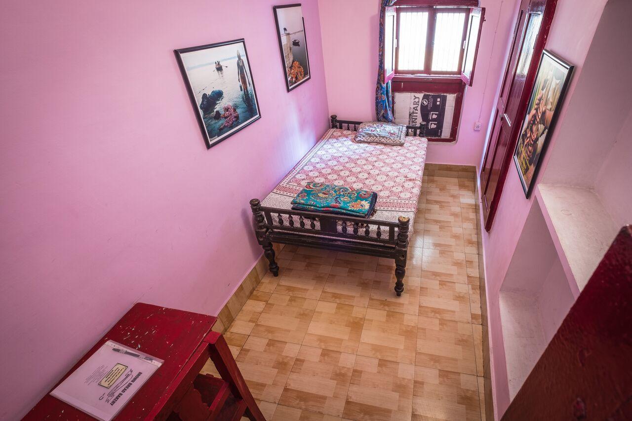 Brown Bread Bakery Guest House Varanasi Exterior foto